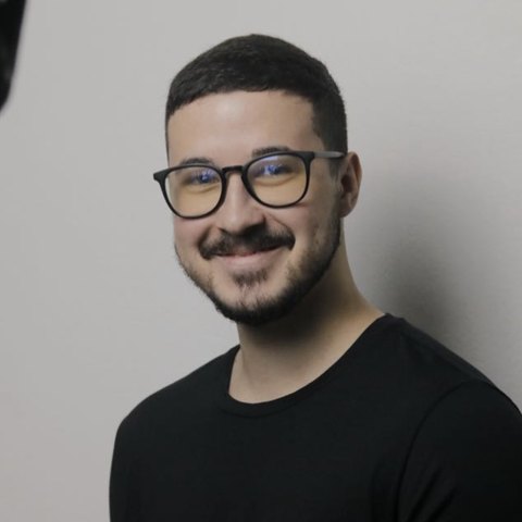 Retrato de Gustavo Santana