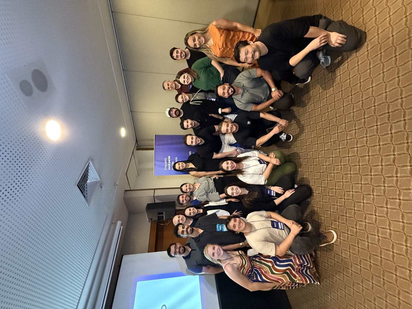 Grupo de participantes do MMV presencial reunido